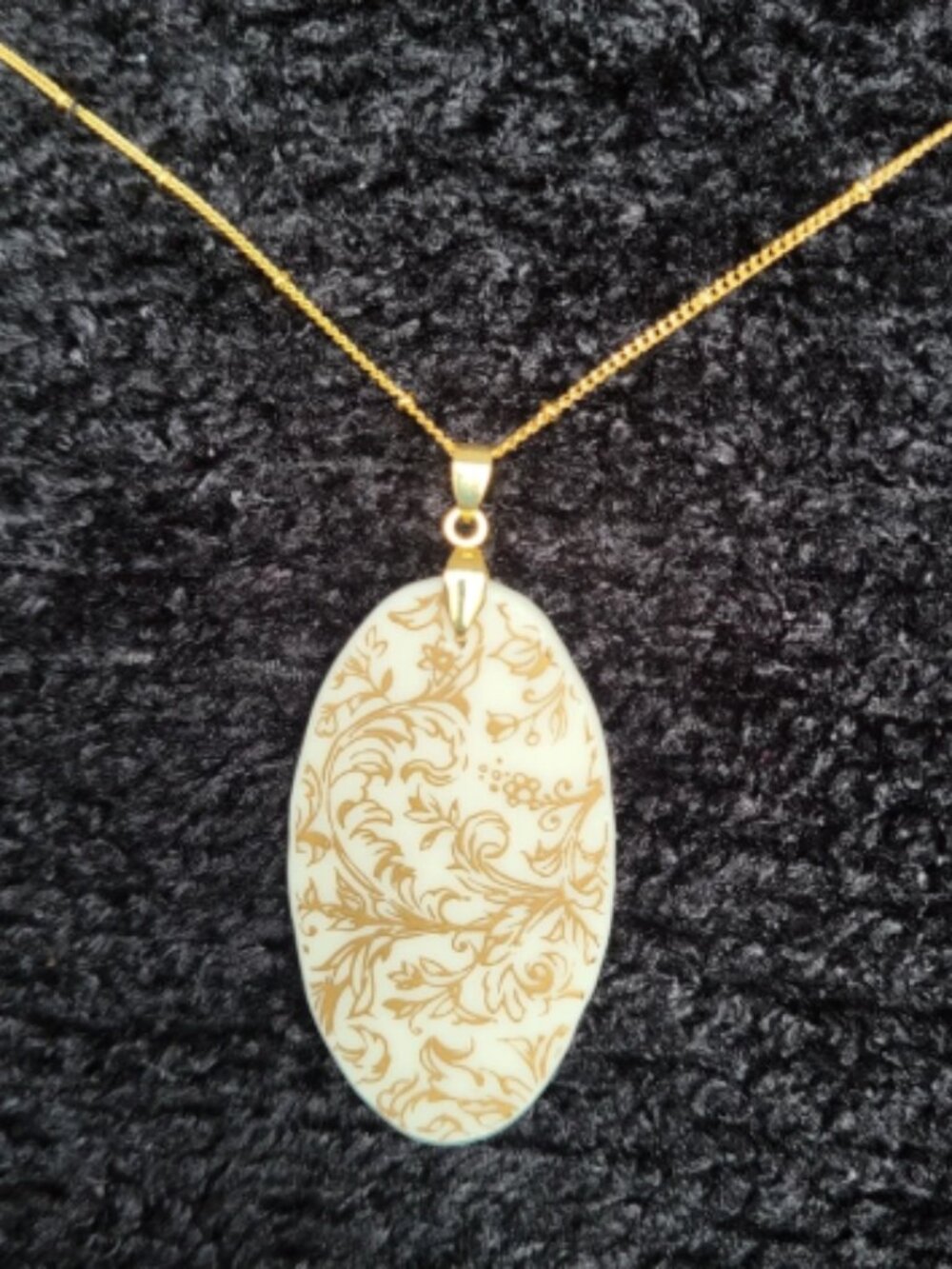 Rococo-style 24K botanical pattern Broken China pendant from vintage 1974 plate